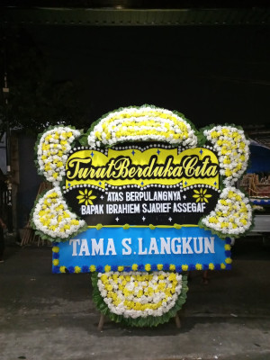 Papan Bunga Duka di Pulaumerbau